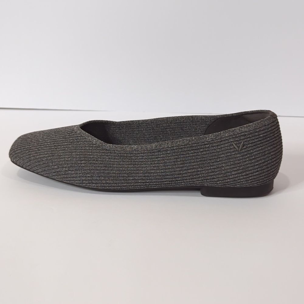 Women's Gray Ribbed Slip-On Flats - Picture 8 of 10
